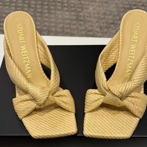 Stuart Weitzman Women's Cream Mules